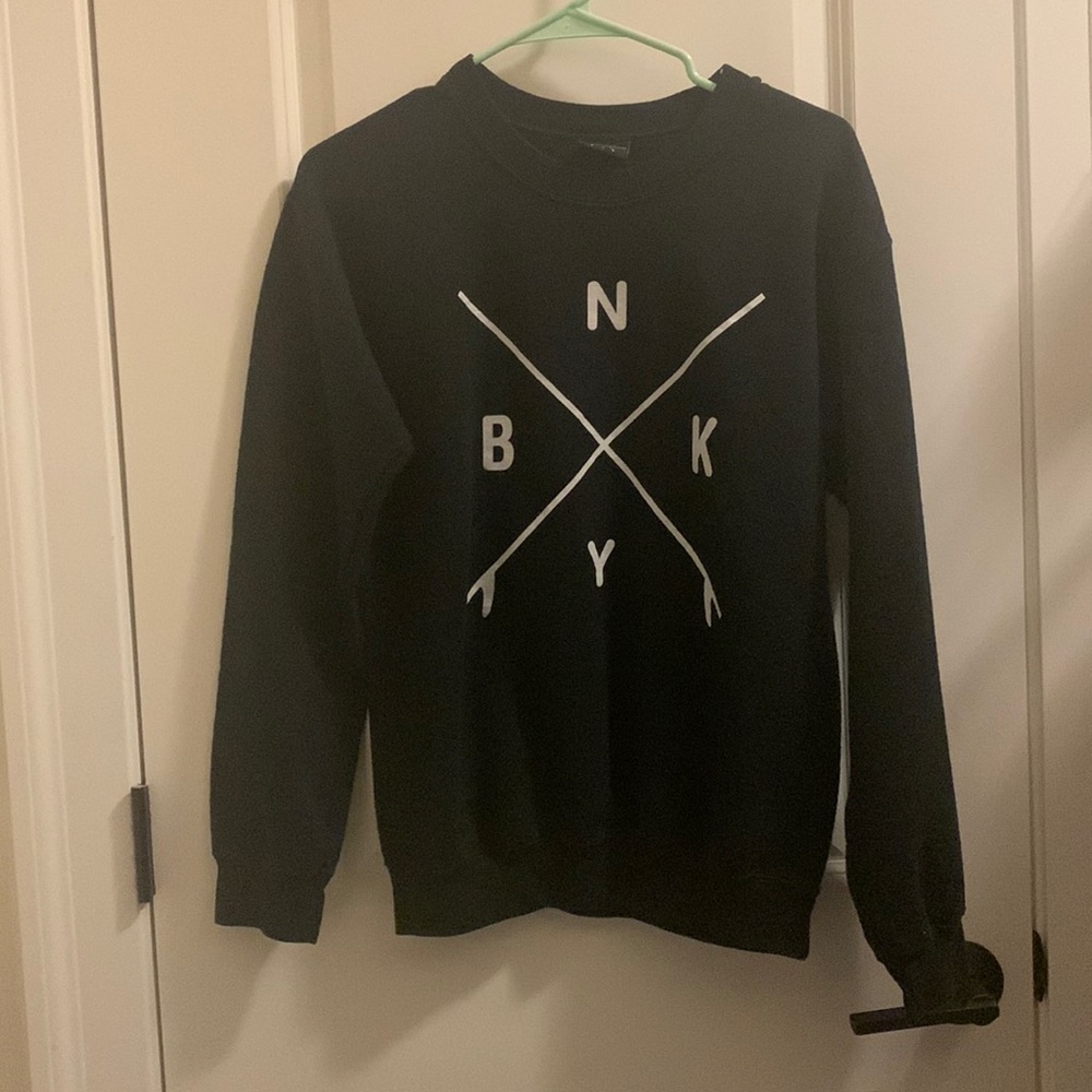 BLACK BROOKLYN SWEATSHIRT SIZE SMALL